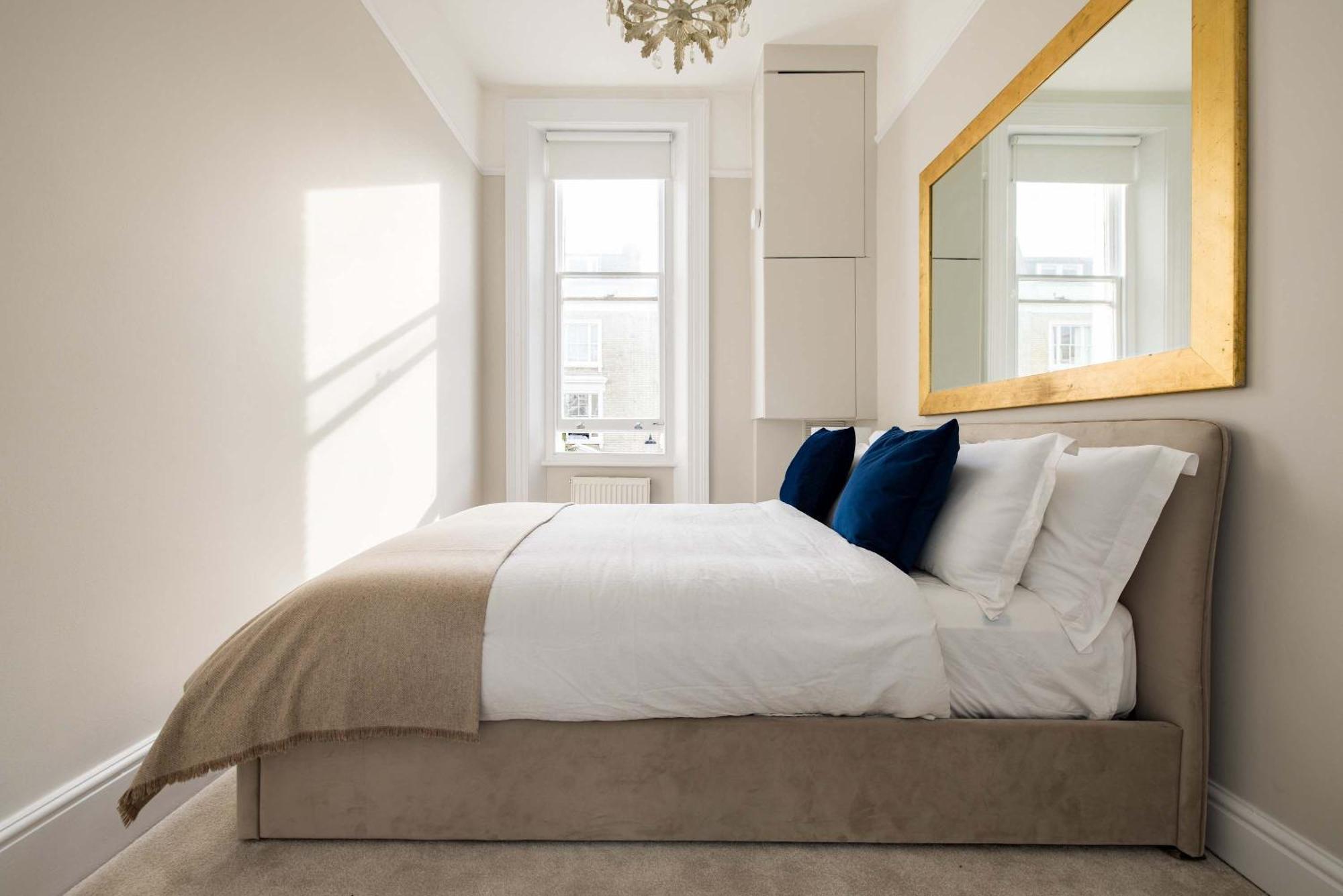 Apartment Chic & Sunlit Earls Court Flat London