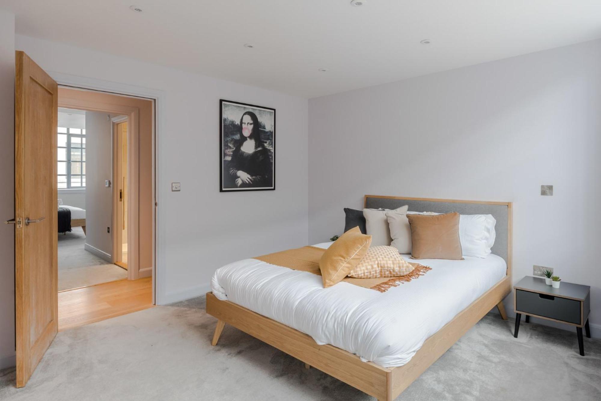 Law & Order - Farringdon - By Frankie Says Appartement
