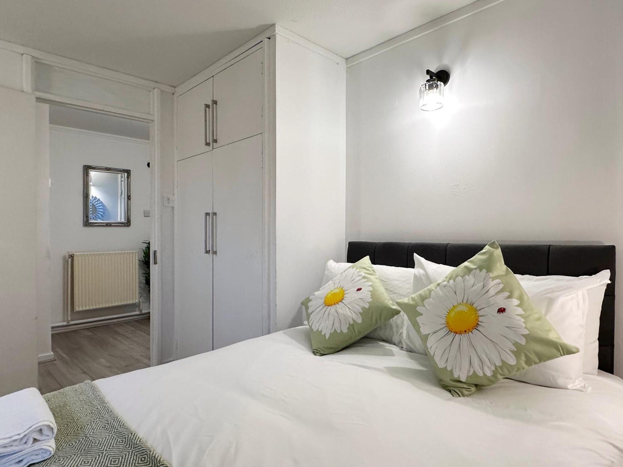 Aria's Place In Chelsea - 2 King Size Bed, 1 Double Bed * London