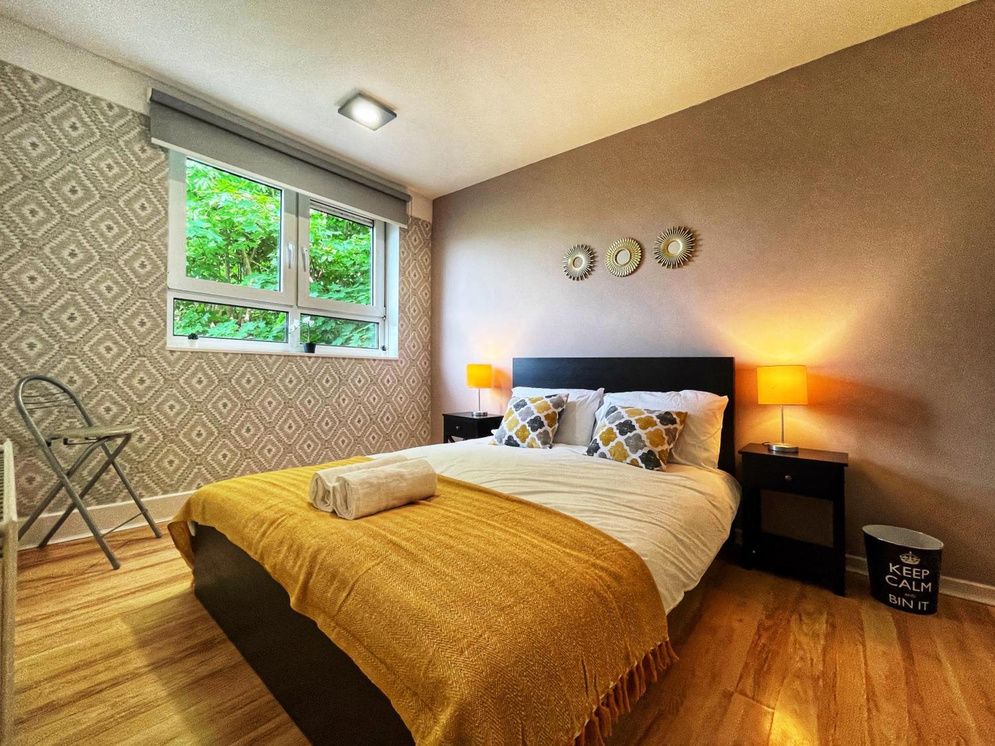 Ethan's Place In Mile End - 2 Double Beds, 1 Bunk Bed, Max 6, Spacious, Ideal For Families Appartamento *