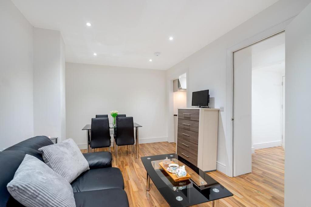 & Bermondsey Nest 4c * London