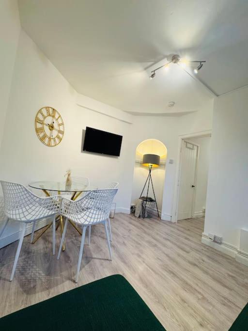Charming Near Station Free Parking-cityaccess London