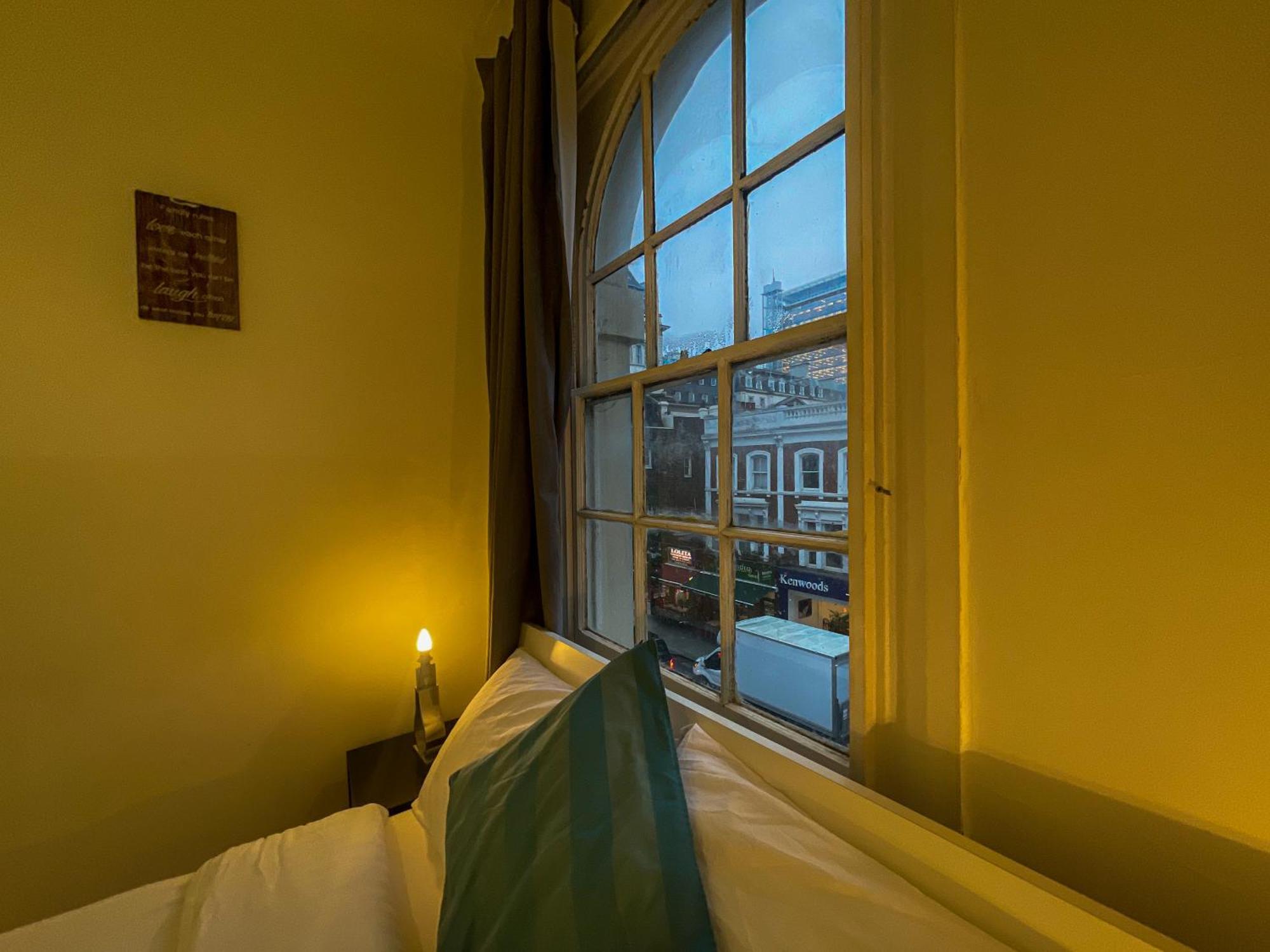 Stylish Apartments - Steps From Hyde Park & Paddington Station