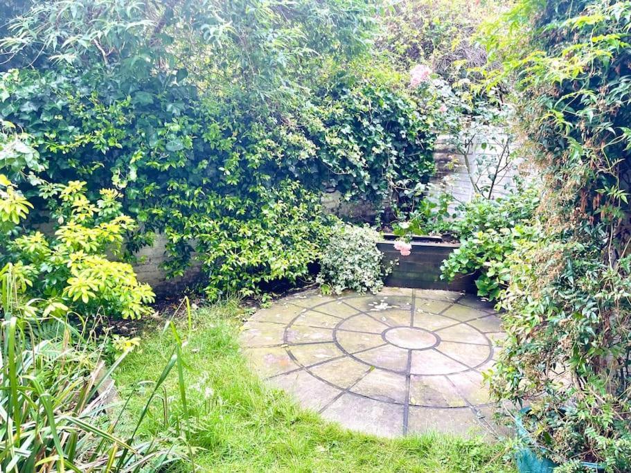 Private Garden Flat Stroud Finsbury Park Londen