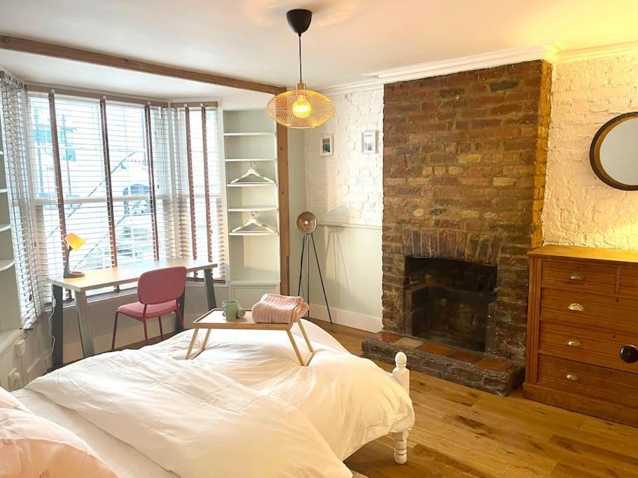 Private Garden Flat Stroud Finsbury Park * Londen