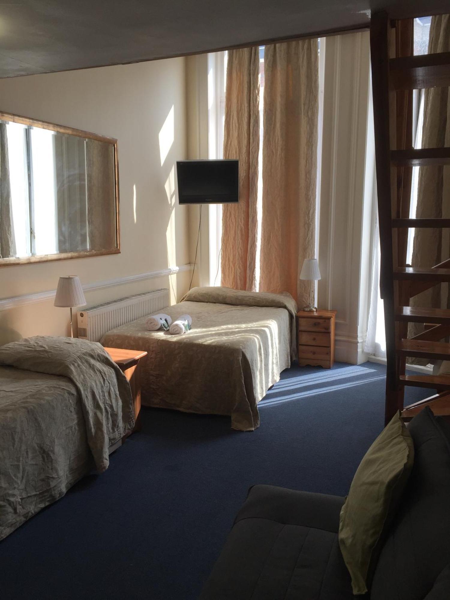 Hotel St Simeon London