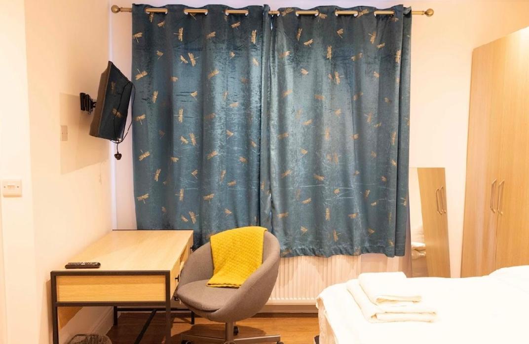 Cosy Flat In Putney, * Londen