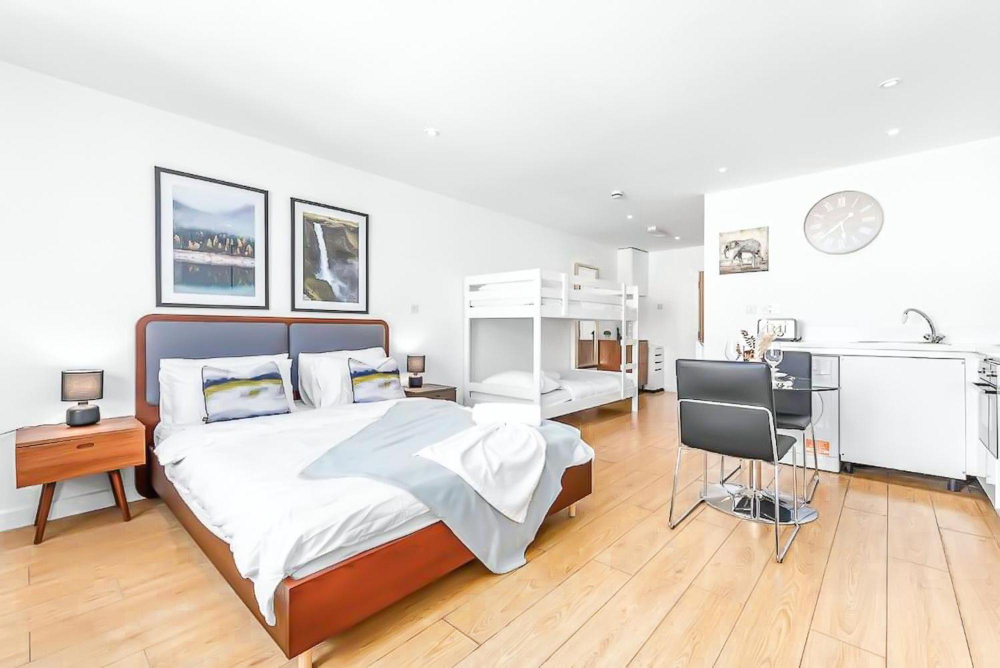 Piccadilly, Soho 1 Bedroom Sleep 6 Vr1 *