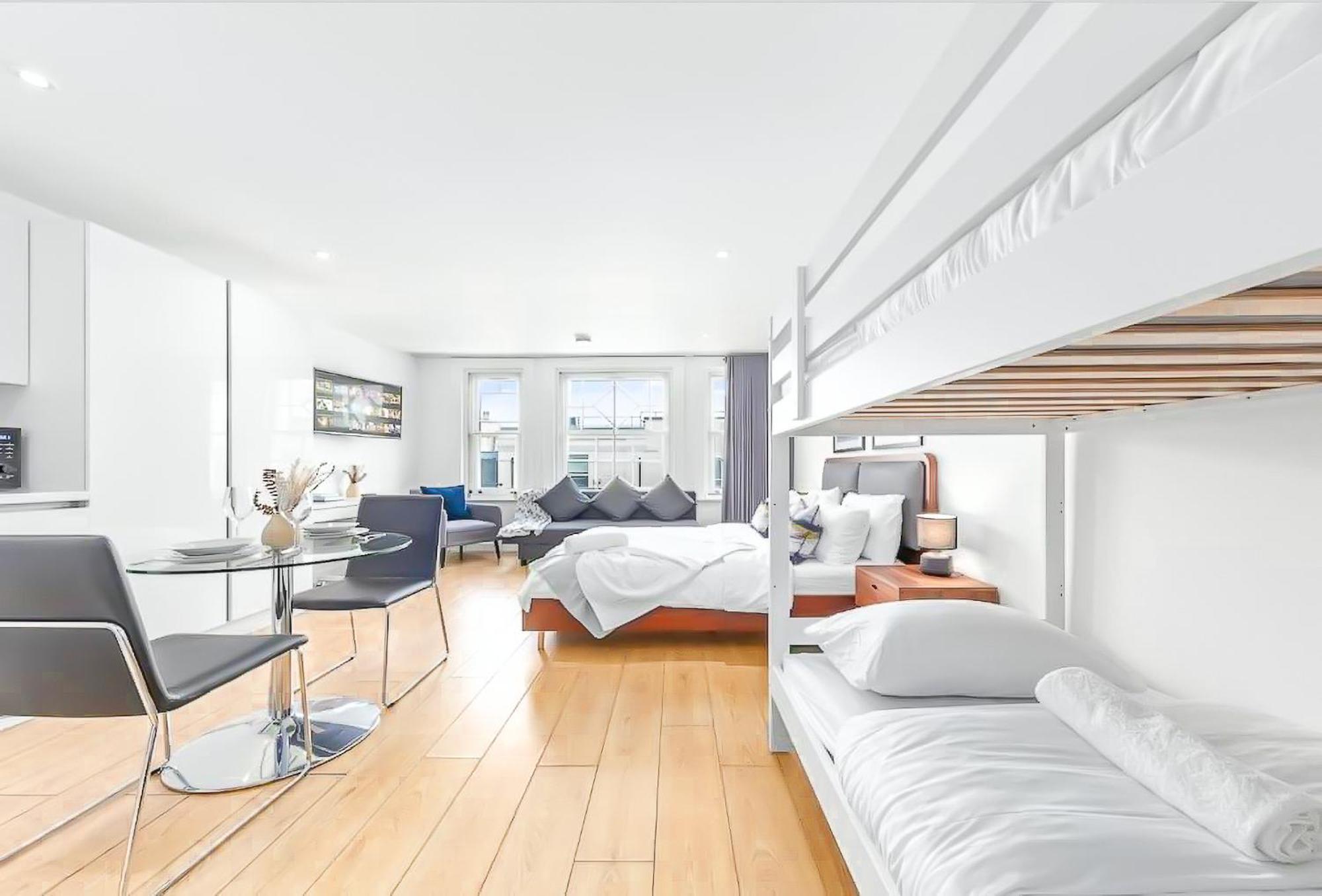 Piccadilly, Soho 1 Bedroom Sleep 6 Vr1 * London