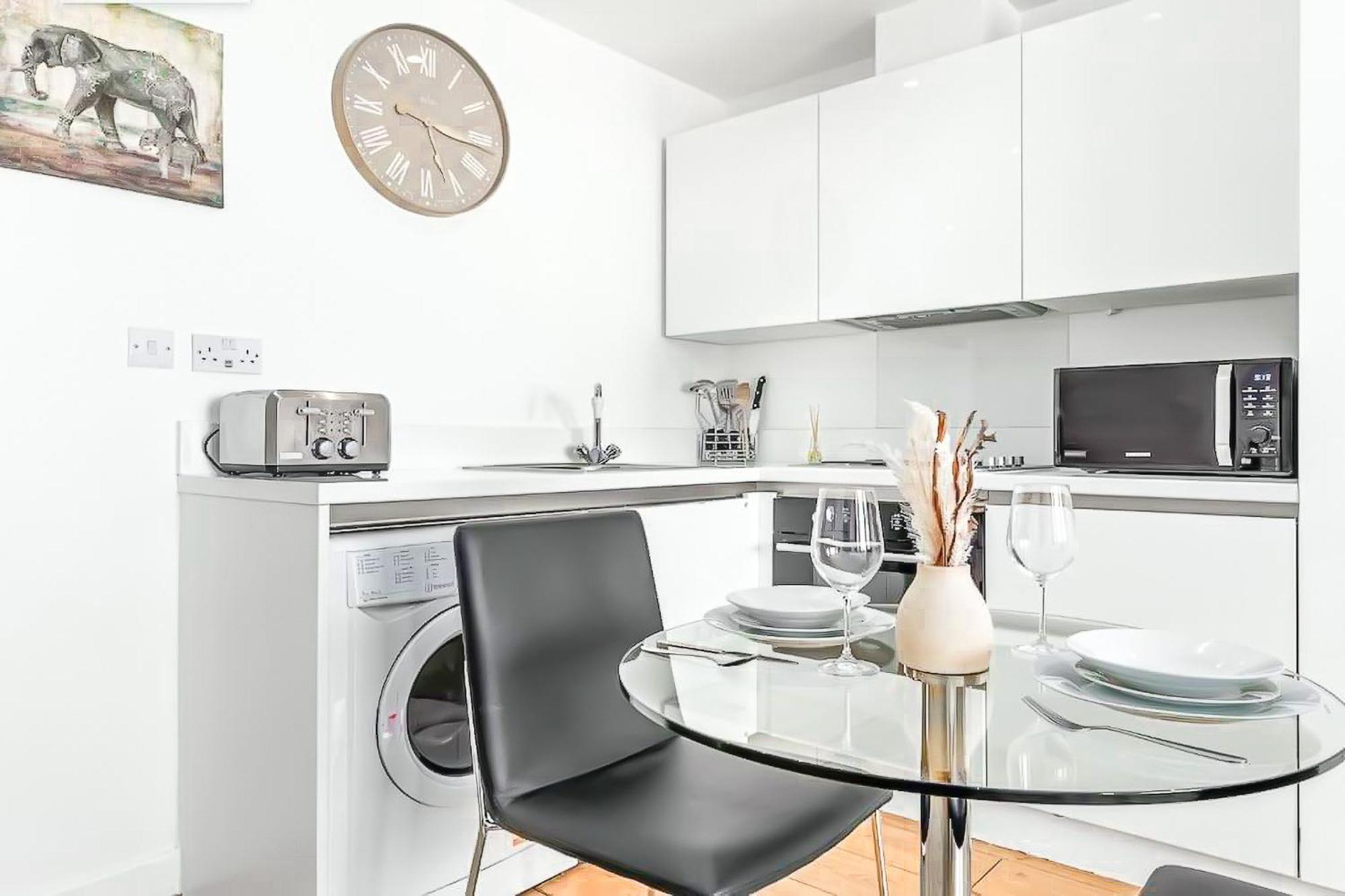 Lejlighed Piccadilly, Soho 1 Bedroom Sleep 6 Vr1