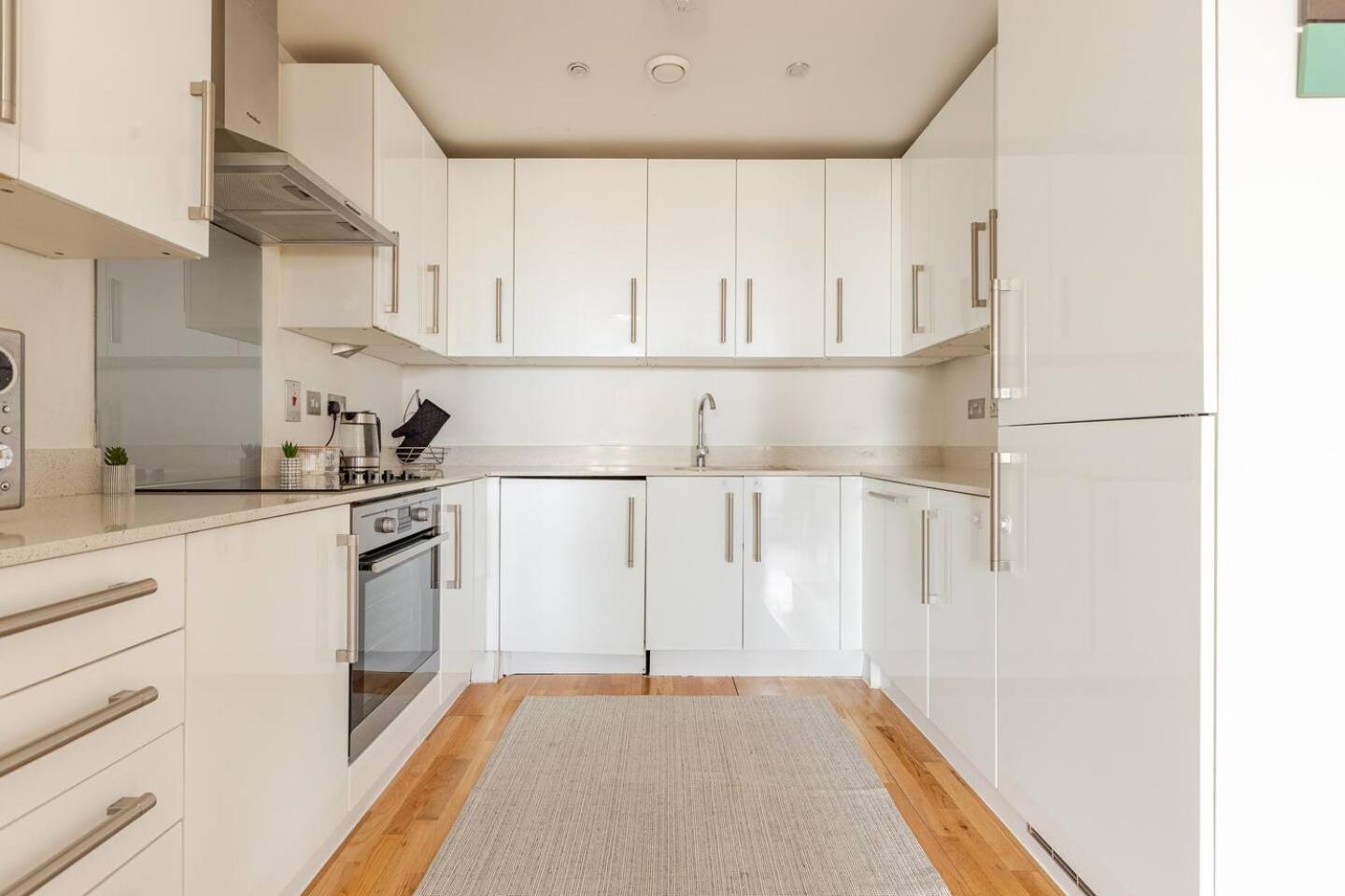 Cosy 2 Bedroom Flat By Wembley Stadium Apartment