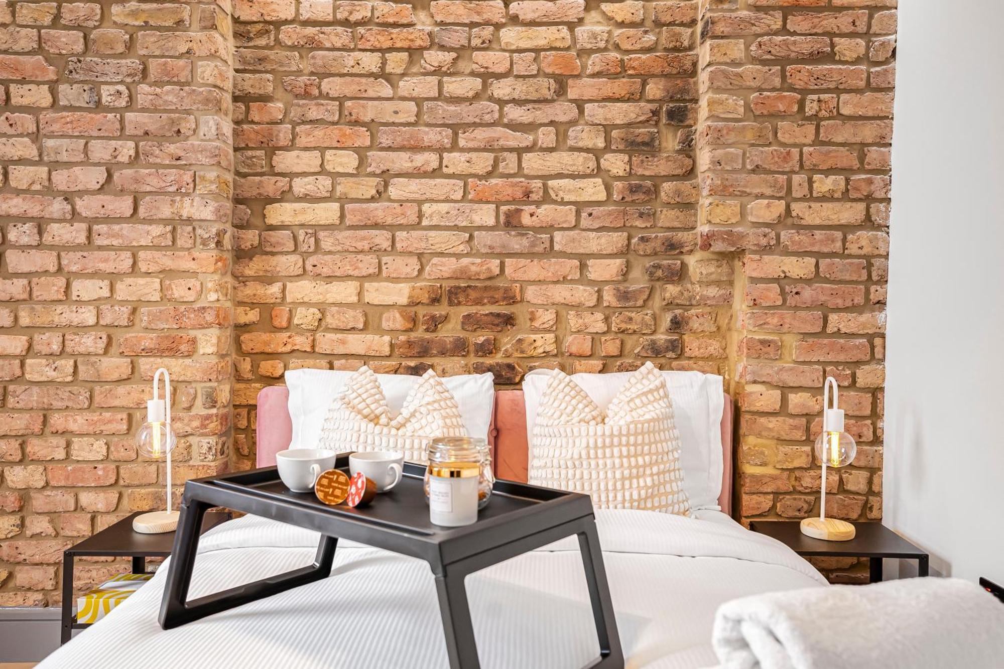 Stylish Modern By Livestay Short Lets & Serviced Nw6 * Londen