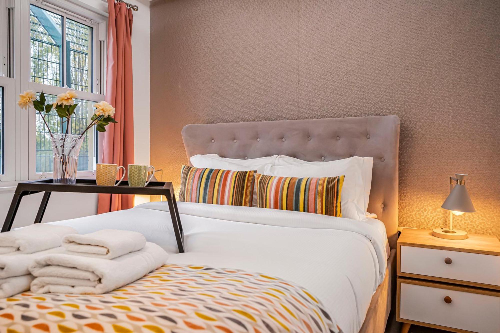 Stylish Modern By Livestay Short Lets & Serviced Nw6 * Londen