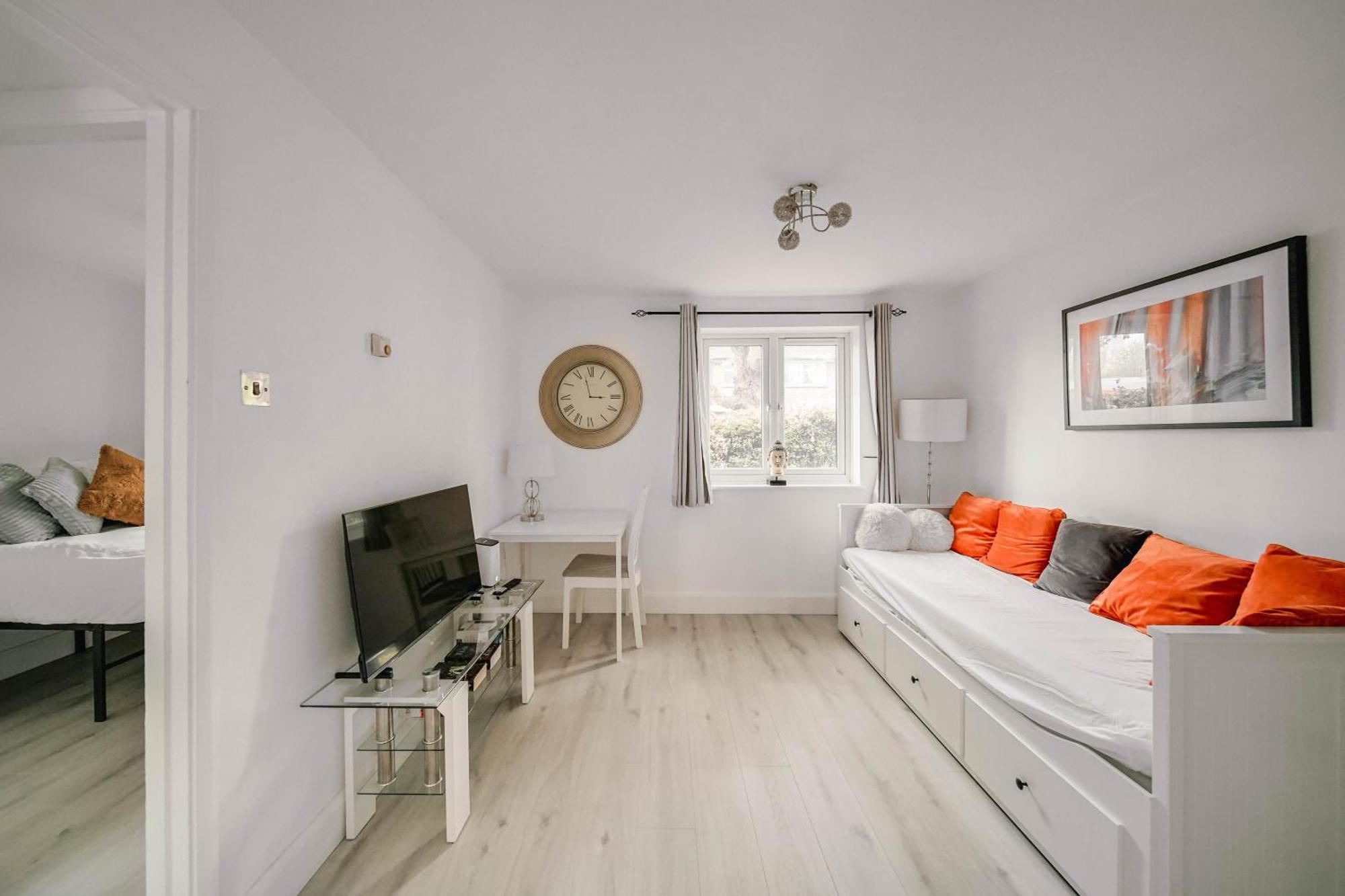 Appartamento Lara's Place In Canada Water - 1 Double Bed, 1 Sofa Bed *