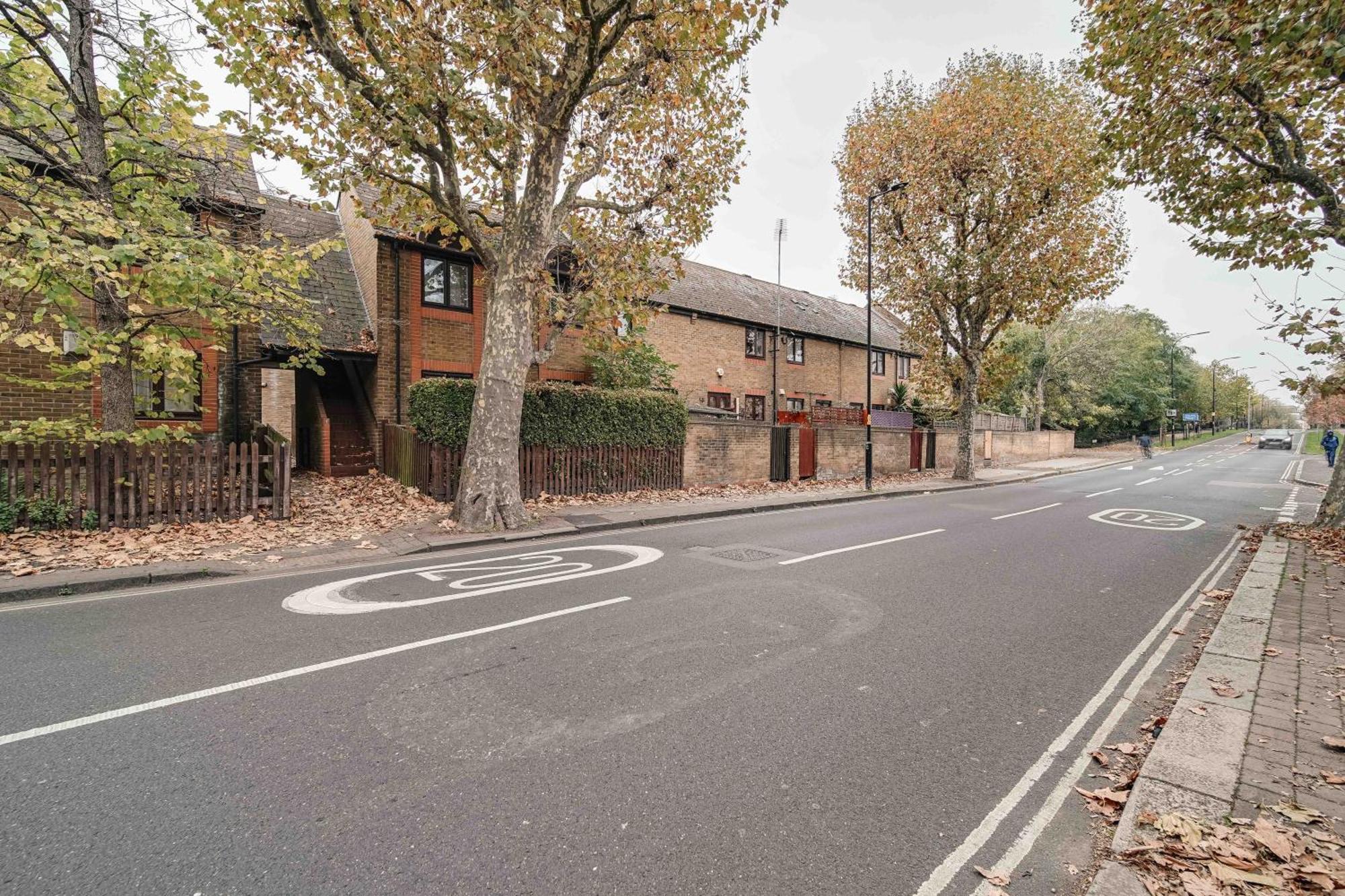 Lara's Place In Canada Water - 1 Double Bed, 1 Sofa Bed Apartment London