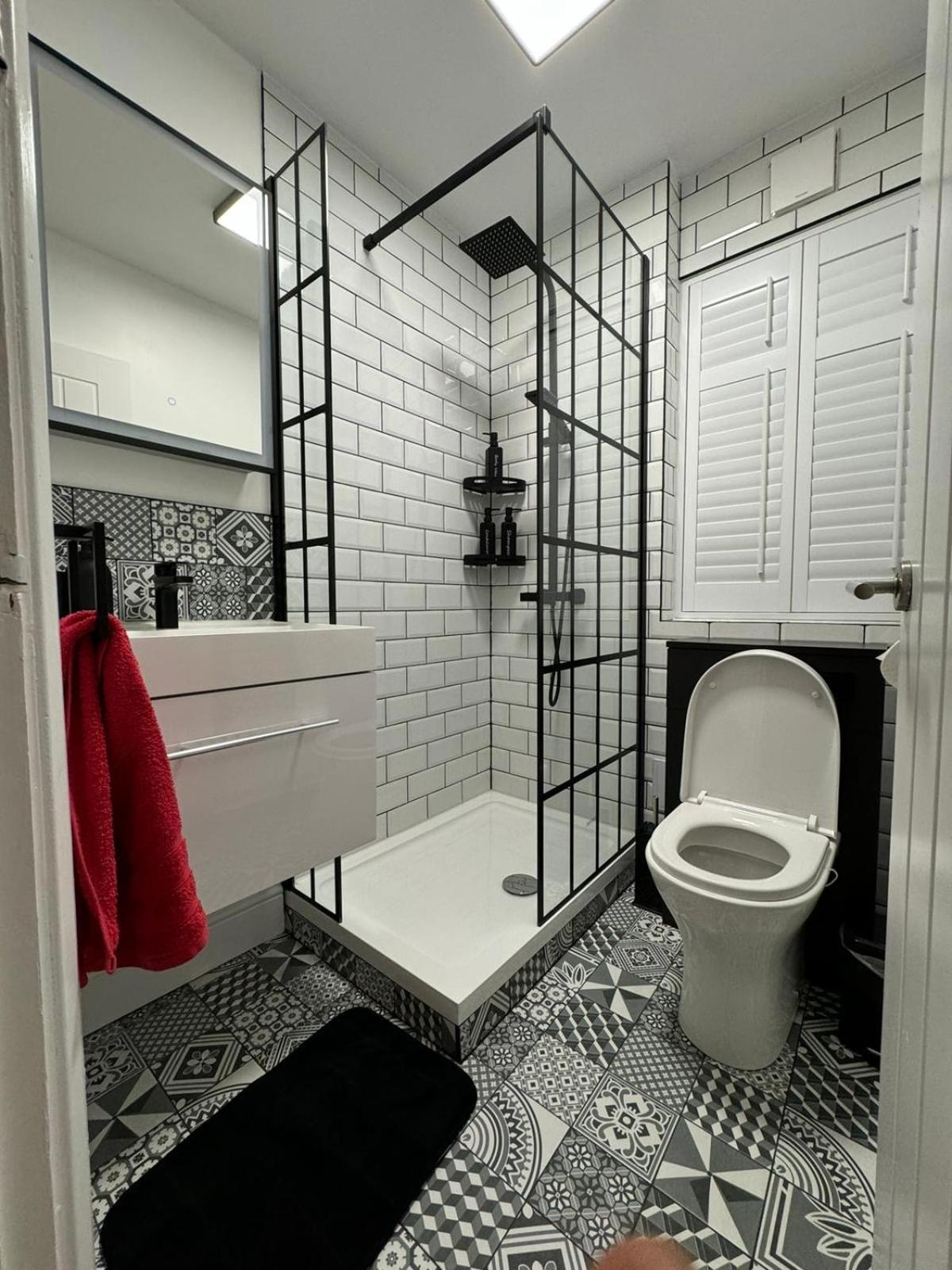 Appartement Newly Refurbished ,chic, Attractive 3 Bedroom Flat Londres