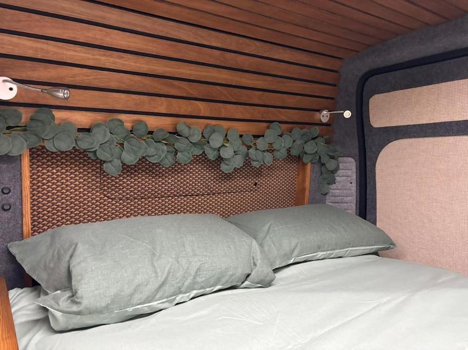 Vankind - Explore Like Never Before! Apartment London