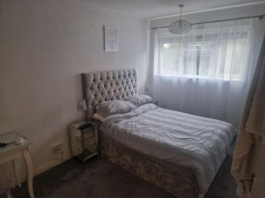 Modern Cozy One Bedroom Flat Appartement Londen