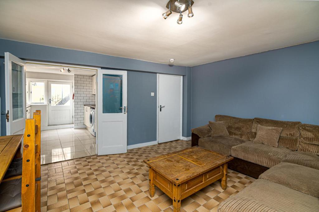 Beautiful House Comfortable & Cozy Guest house *