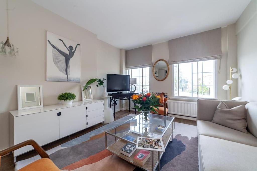 Elegant 2 Bedroom Apartment, Steps From History & V&a Museums, 2 Bathroom & 2 Elevators Apartment