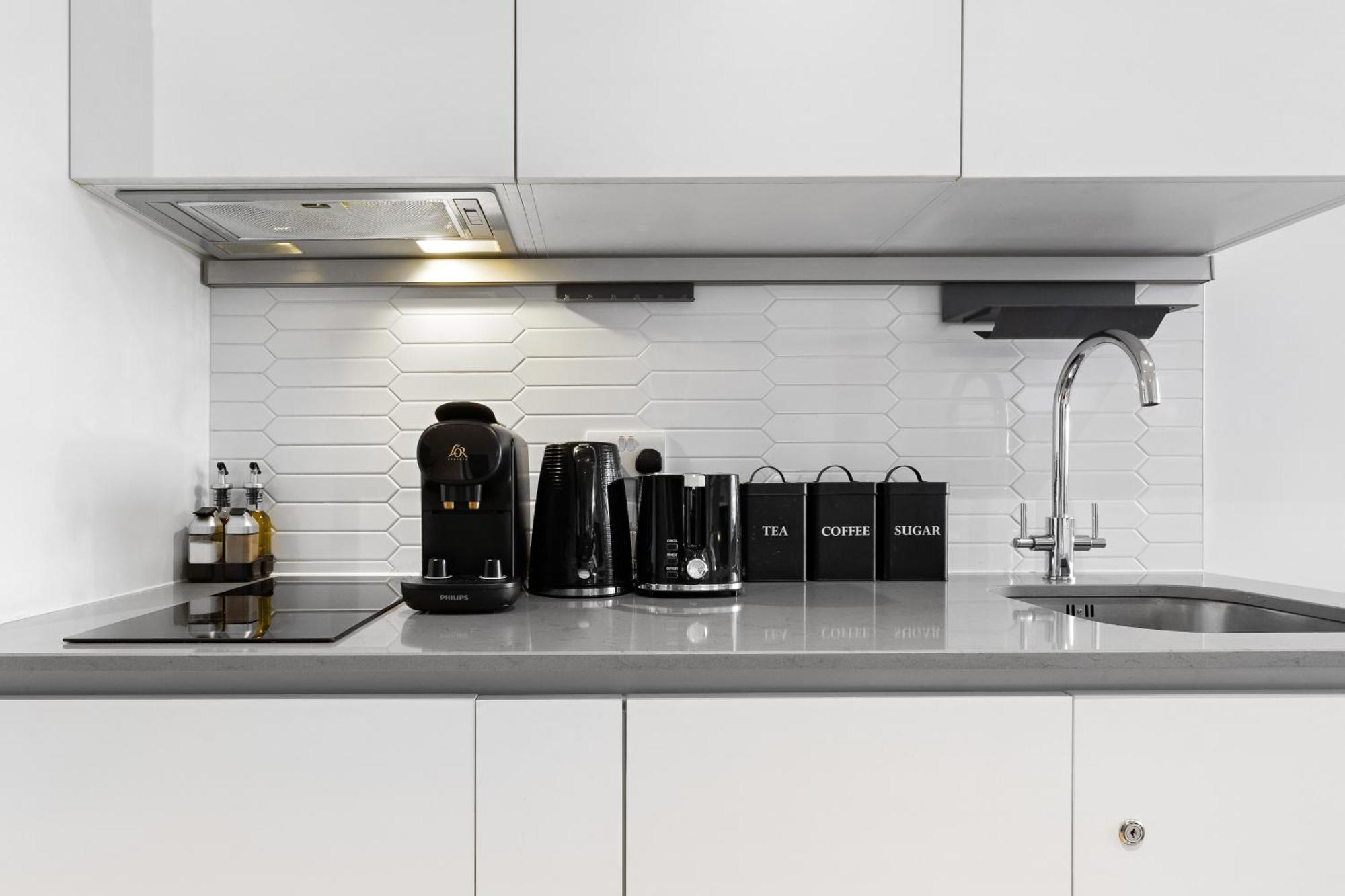 Apartment Stylish Retreats On Olympic Way