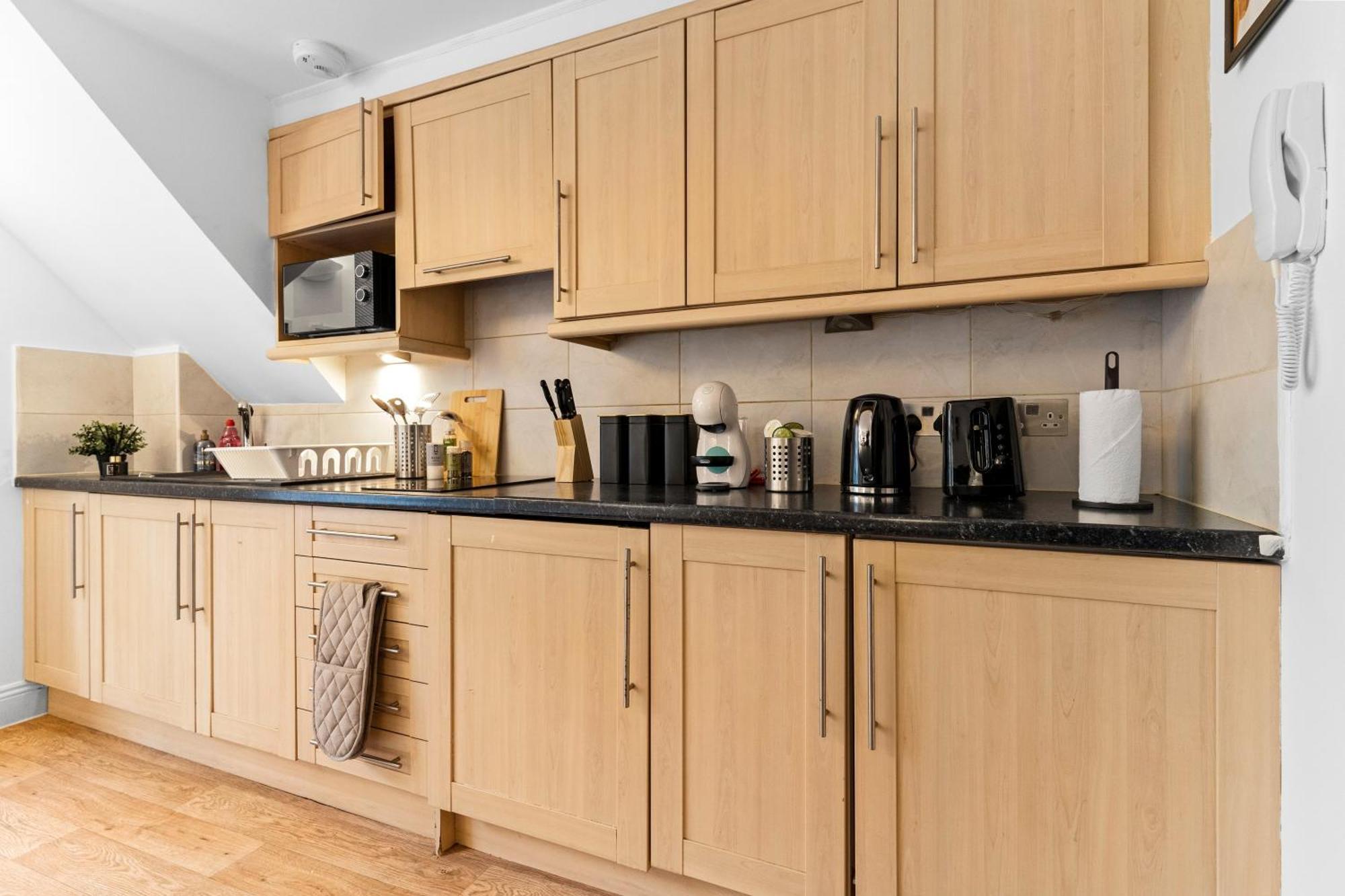 Stylish In Barbican - Prime Location Apartment London