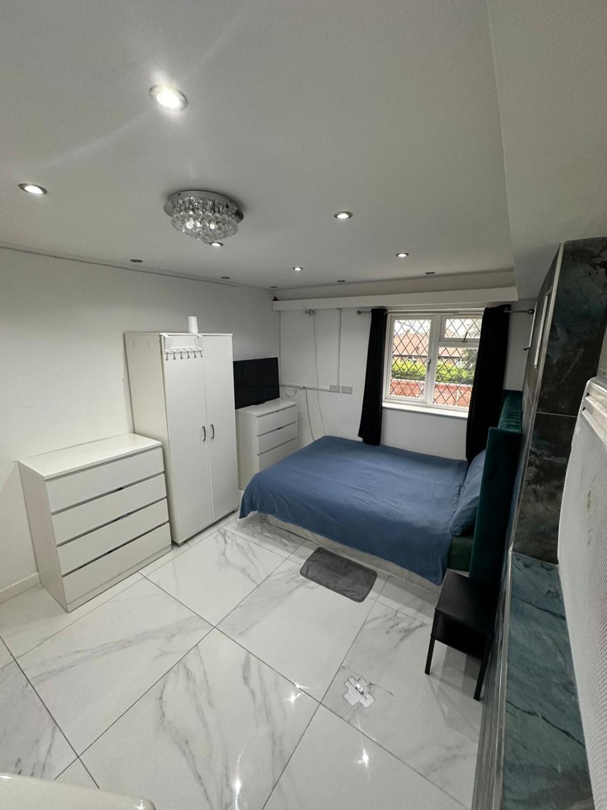 Affittacamere Wembley Private *