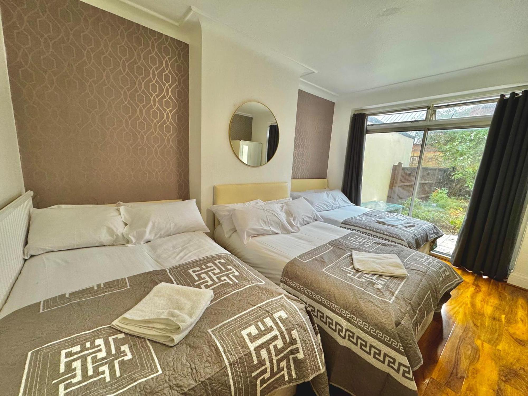 Twin Tower Hotel