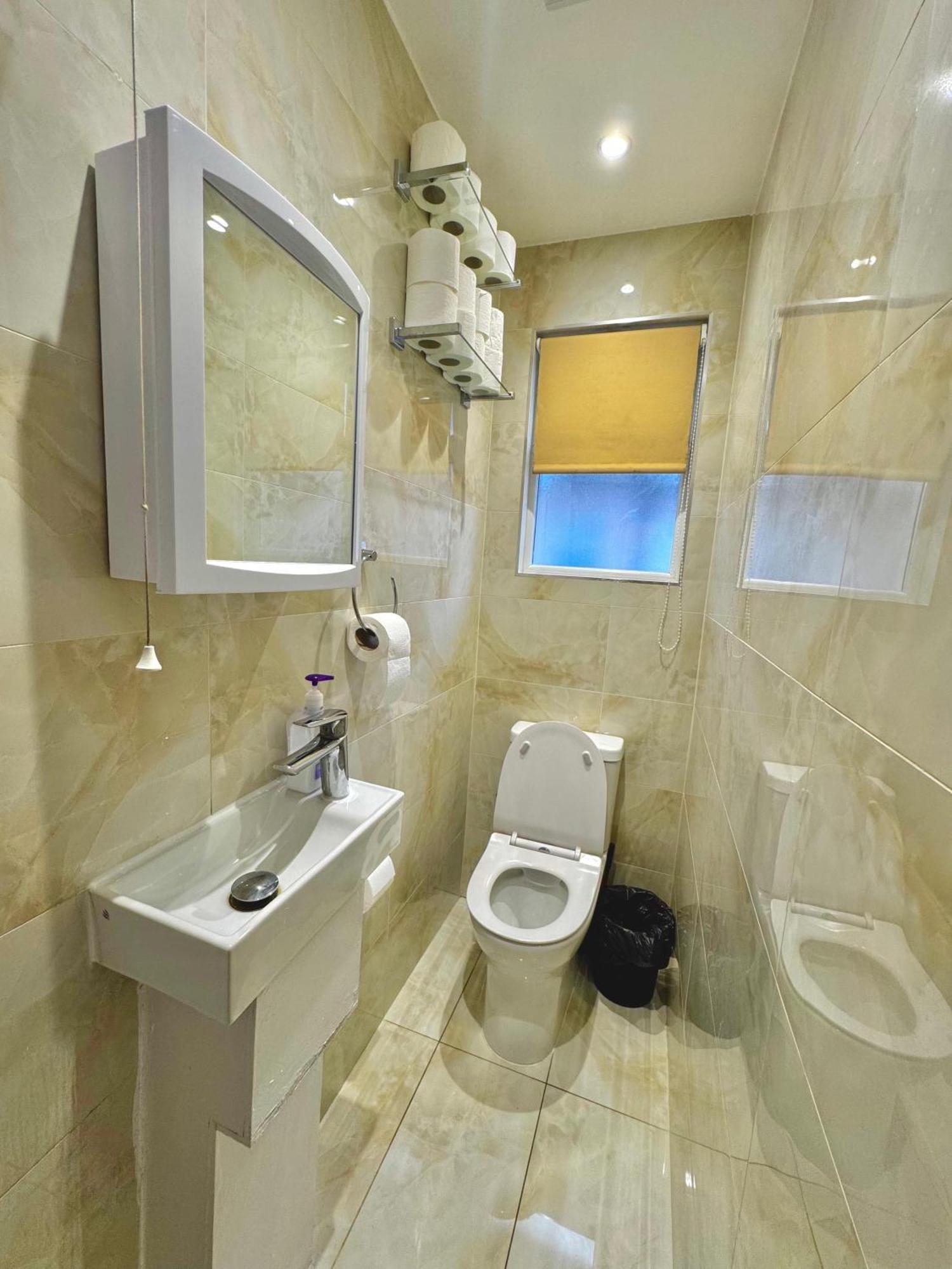 Hotel Twin Tower *