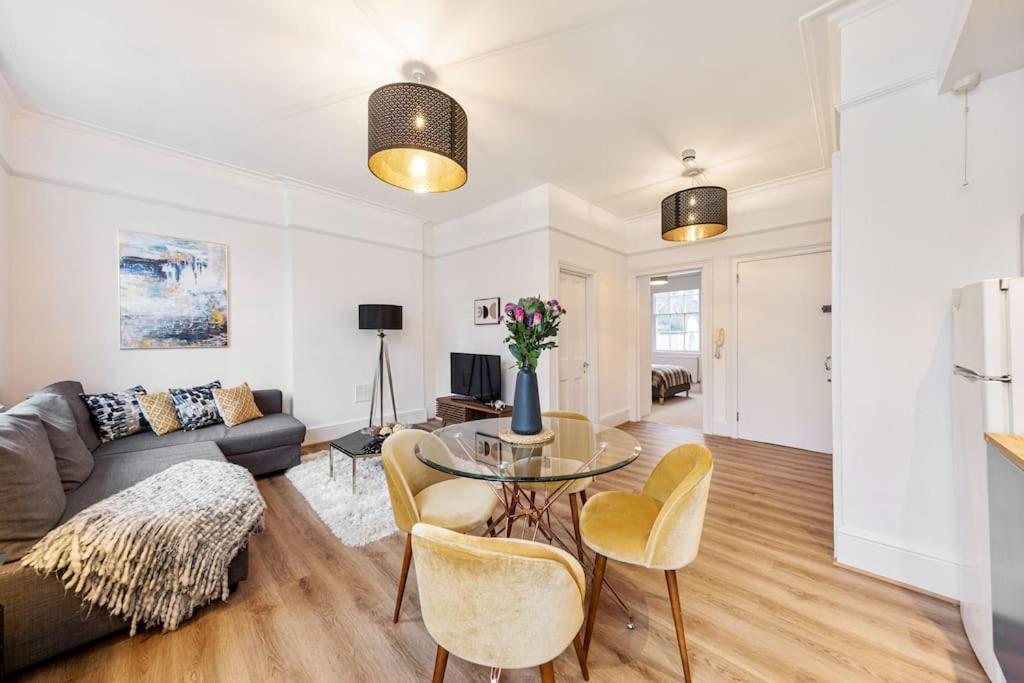 Cs Paddington Ii London