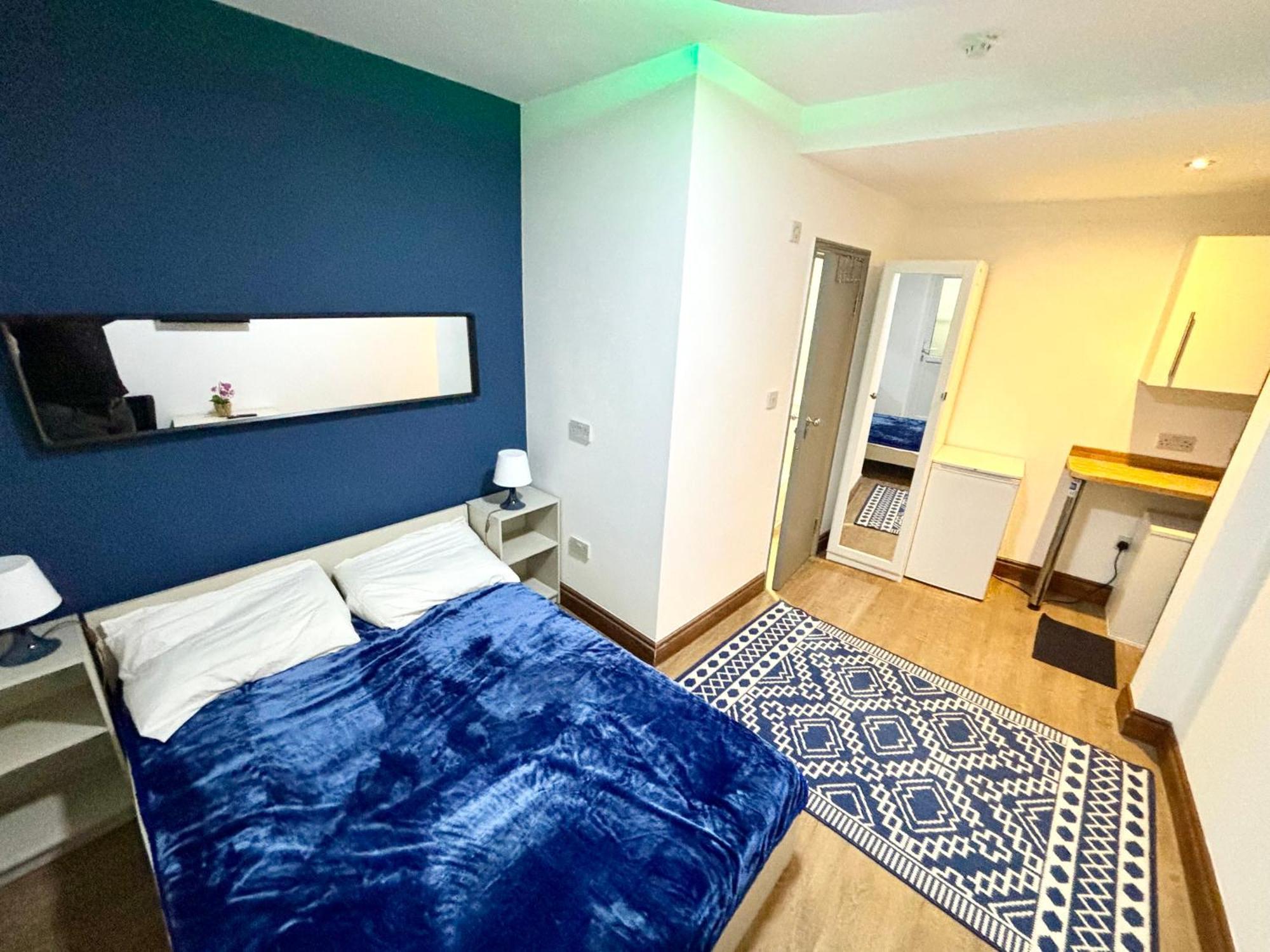 Lägenhet Cozy Ensuite In The Heart Of London