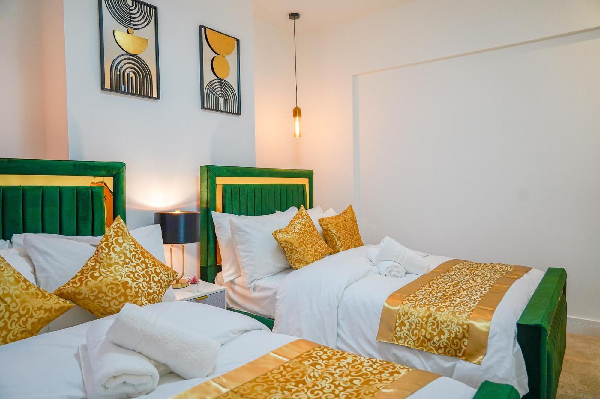 New Luxurious Stunning Block In Leilighet *