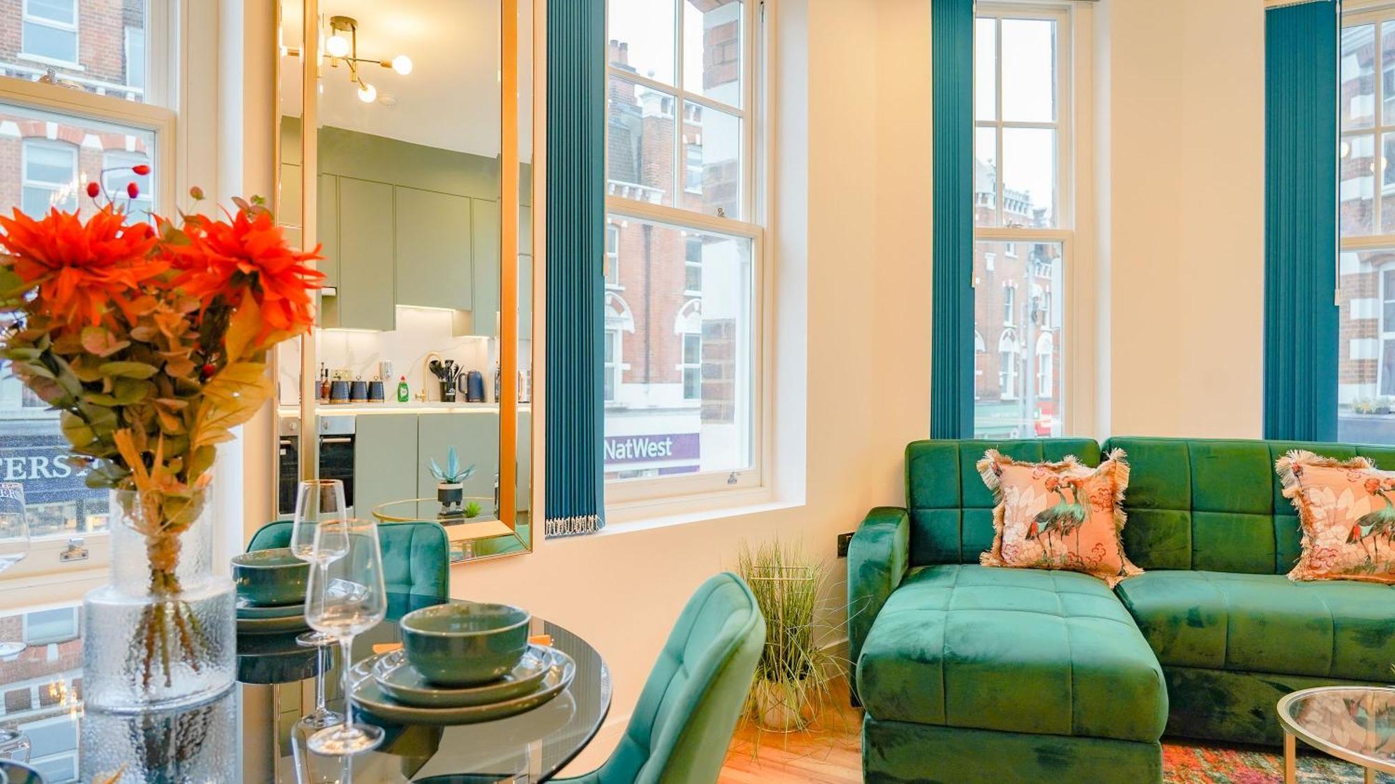 Leilighet New Luxurious Stunning Block In