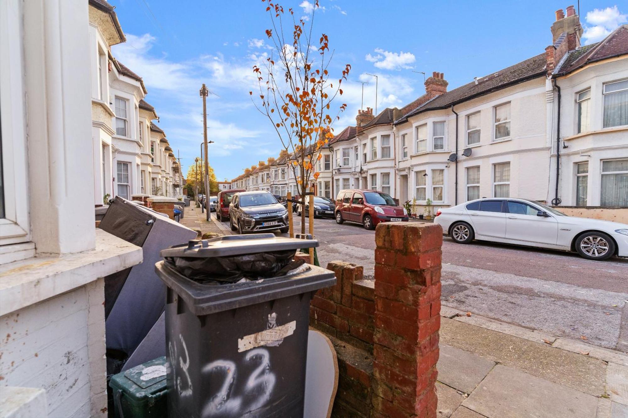 Modern Studio By Livestay Short Lets & Serviced * Londra