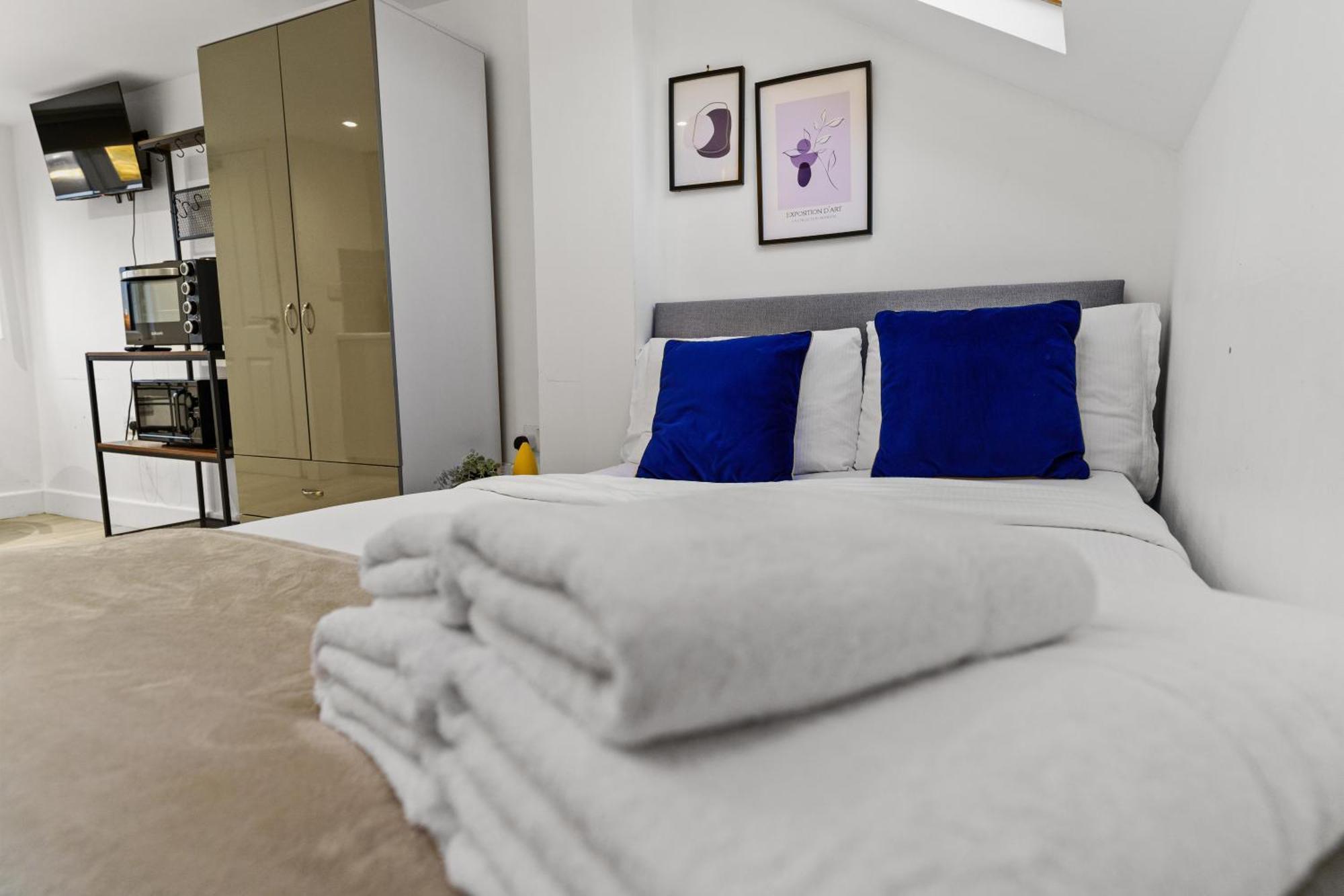 Modern Studio By Livestay Short Lets & Serviced * Londra