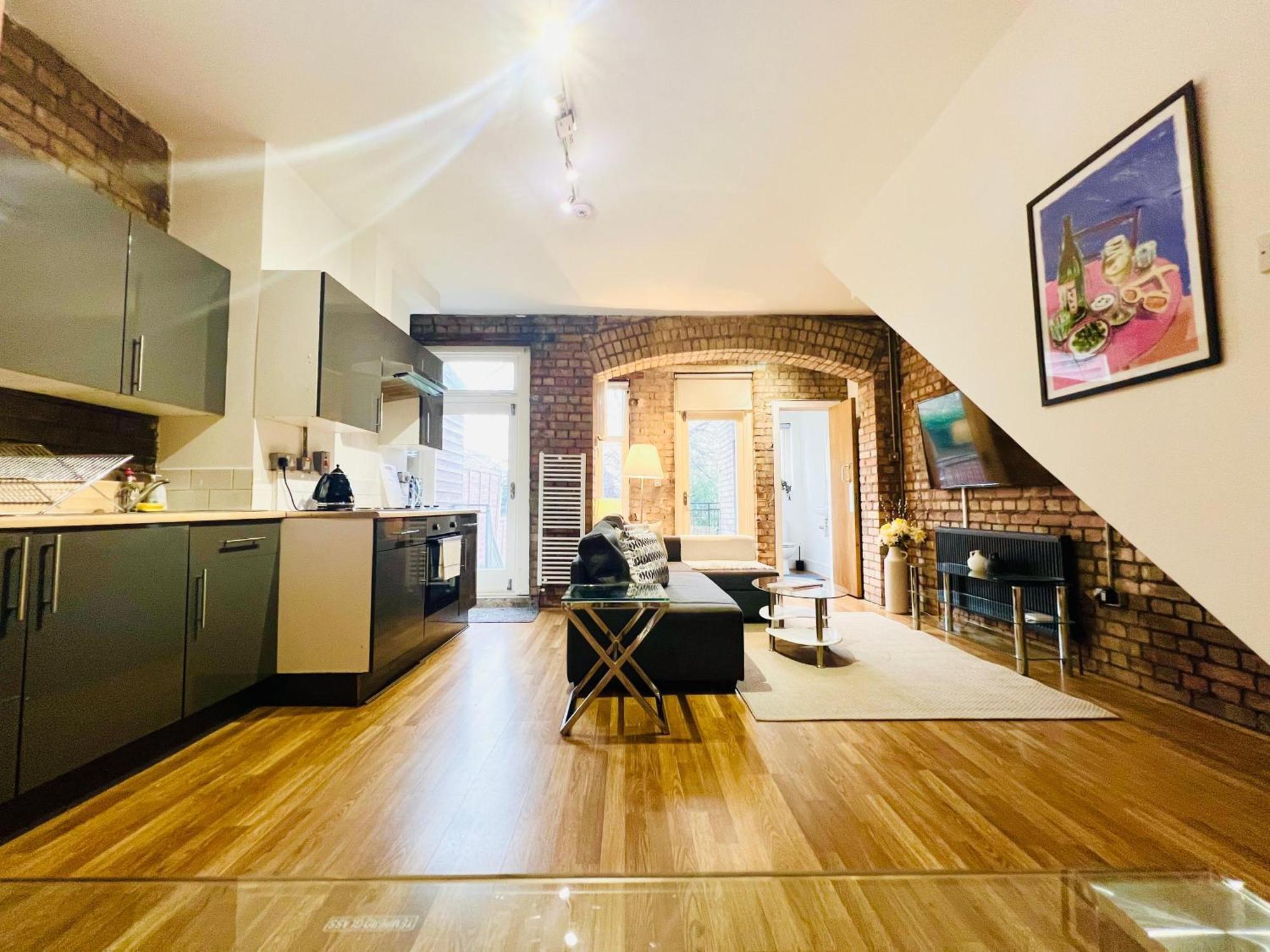 2 Bed Garden Flat- Highgate Apartment *