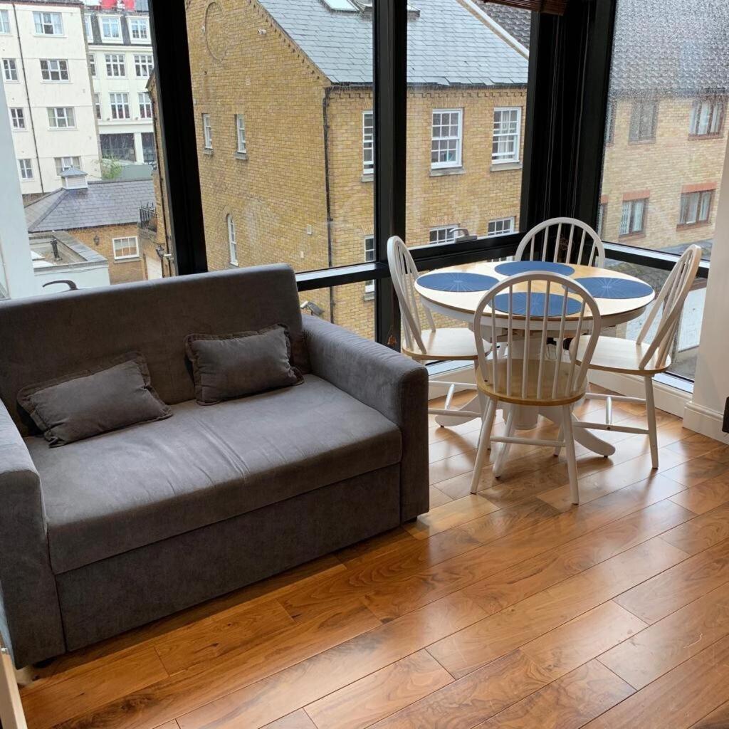 Holiday home Center Camden Market Budget And