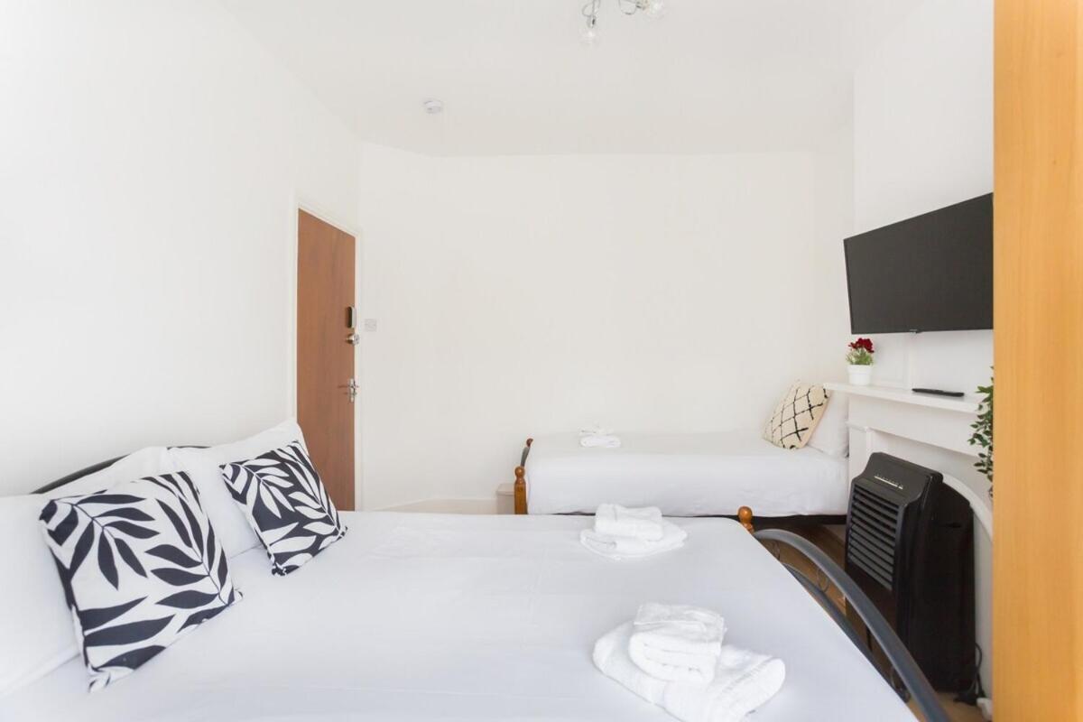 Holiday home Center Camden Market Budget And