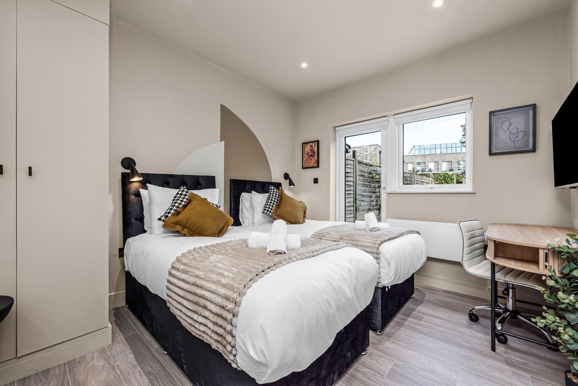 Posh With Functional Kitchenette Appartamento Londra