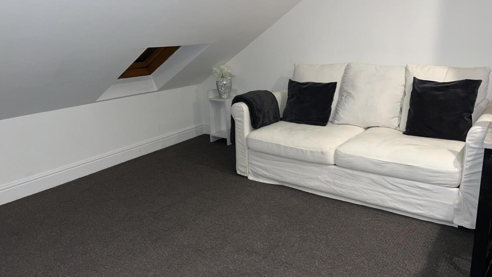 Leilighet Lovely 1-bed In Walthamstow *