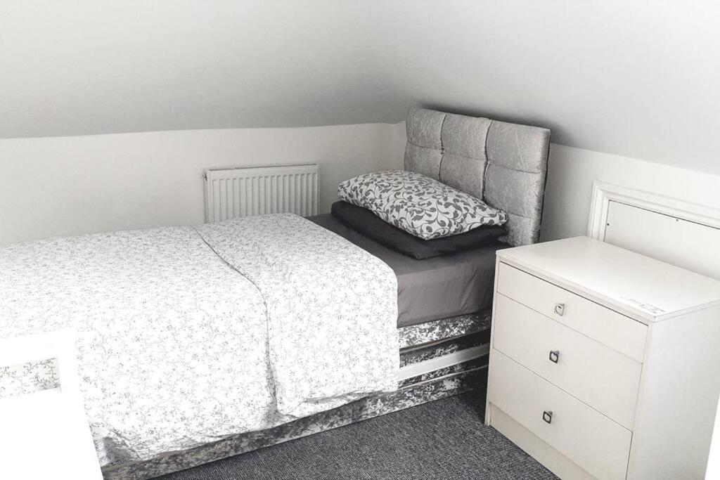 Appartement Near Alexandra Palace, *
