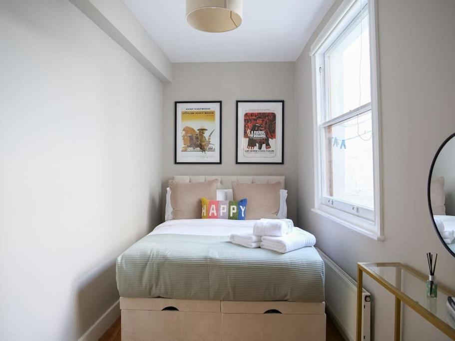 Stylish 2 Bed Flat On The Iconic Portobello Road *