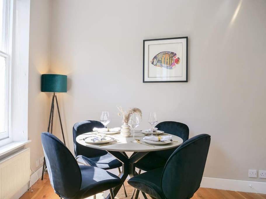 Apartment Stylish 2 Bed Flat On The Iconic Portobello Road *