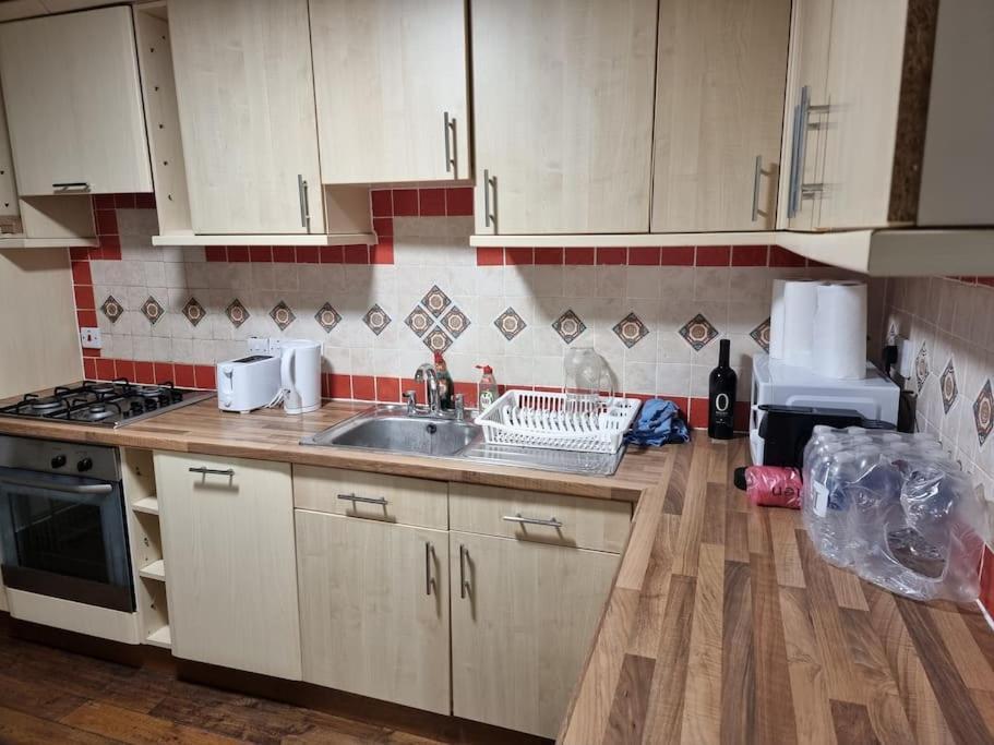 1 Bedroom Flat In Zone 1 Lägenhet London