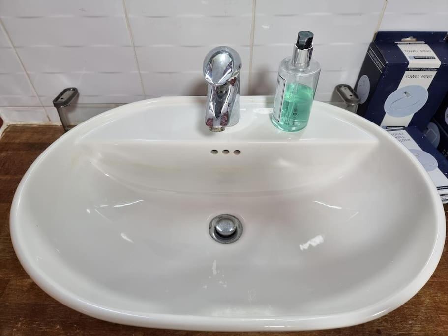 1 Bedroom Flat In Zone 1 Lägenhet London