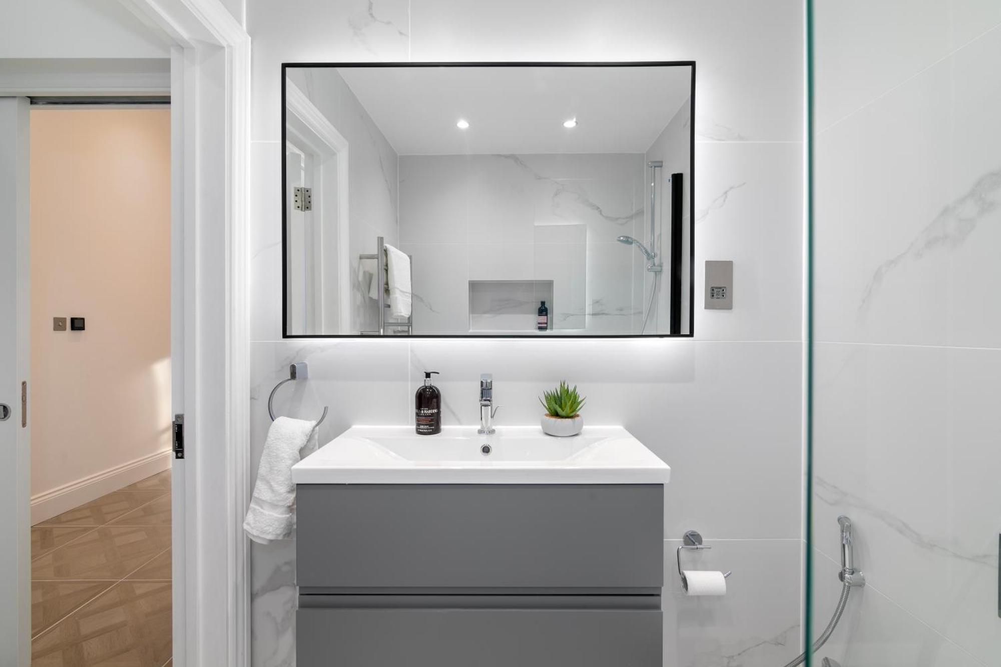 Lägenhet Modern 2 Bed En-suite Chelsea London