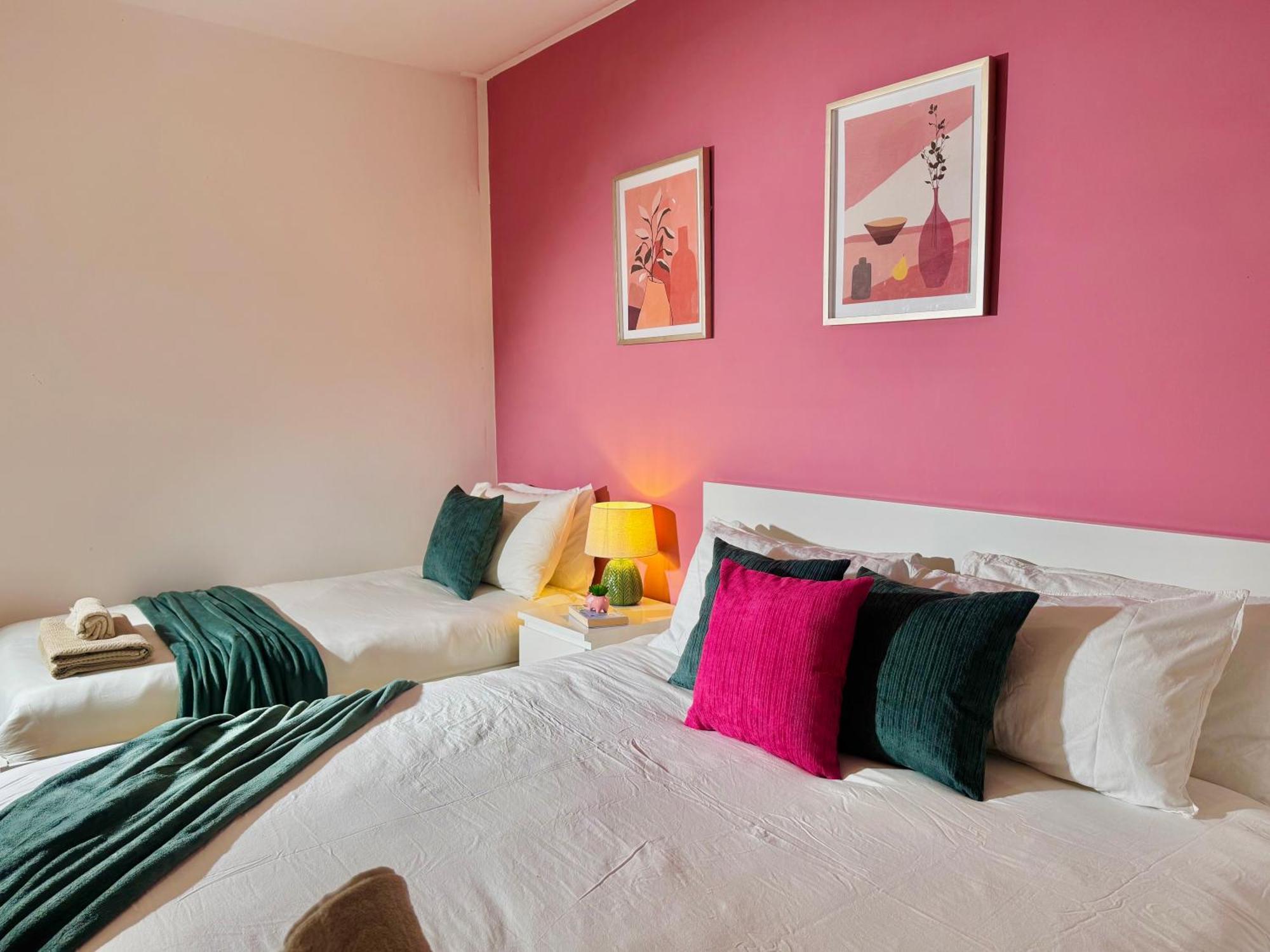 Leilighet Modern 1-bed 30min To & Parking London