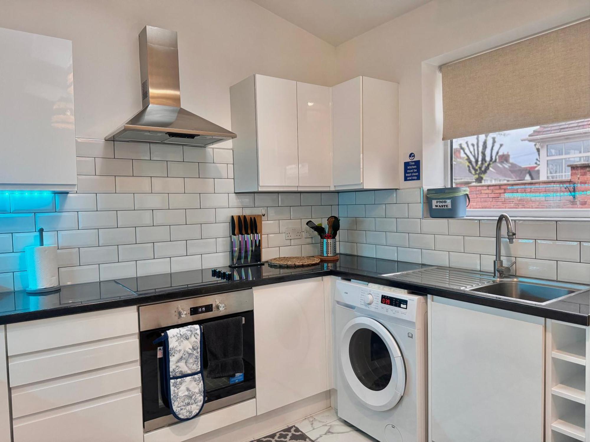 Leilighet Modern 1-bed 30min To & Parking *
