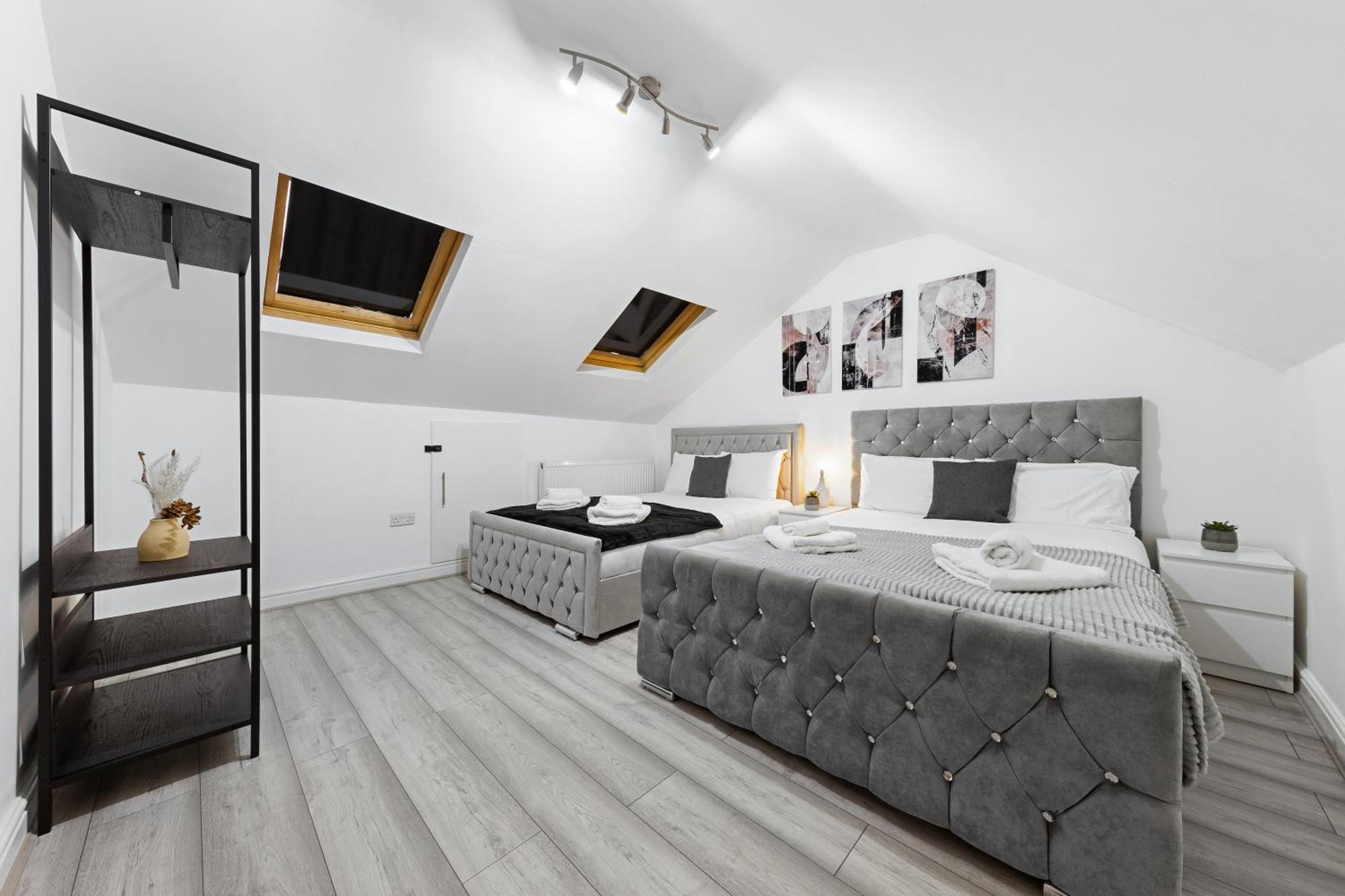 Hype - 10 Mins To Stadium - Sleeps 8 Lägenhet London