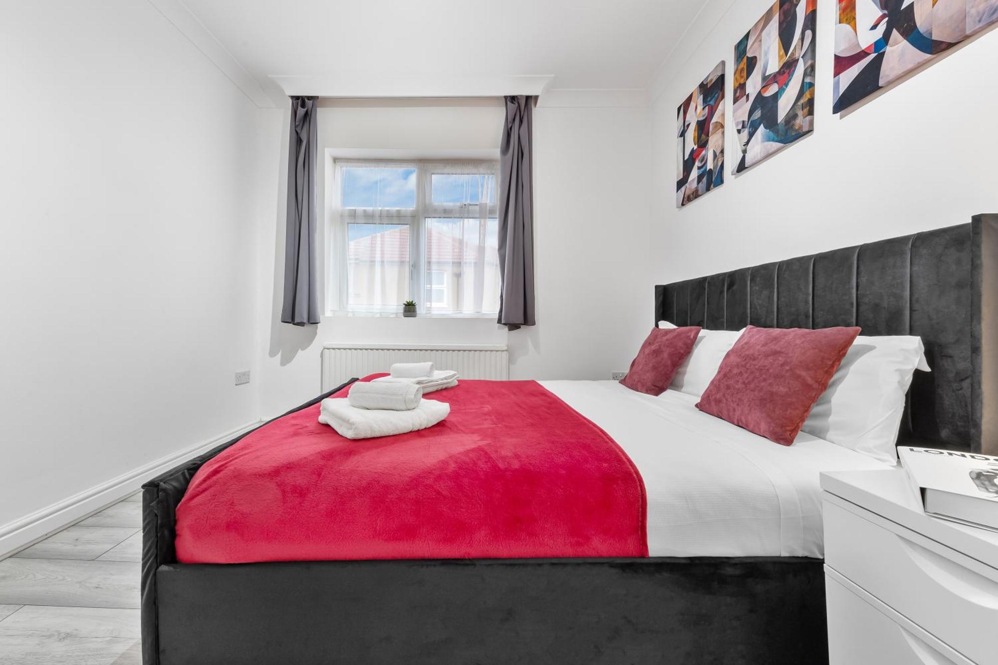 Hype - 10 Mins To Stadium - Sleeps 8 Apartment